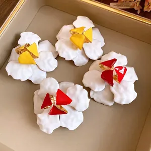 Vintage Metal Drip Oil Flower Stud Earrings For Women White Red Yellow Floral Earrings Silver Earring Post Jewelry