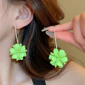 Boucles d'Oreilles Crochets Fleur en Strass Élégantes Boucles d'Oreilles Pendantes Florales 3D Vert Bijoux en Acrylique pour Femme