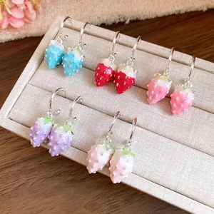 Sweet Enamel Strawberry Pendant Earrings With 925 Sterling Silver Earring Post Fresh Small Fruit Oil Drip Dangle Earrings Women Fashion Jewelry