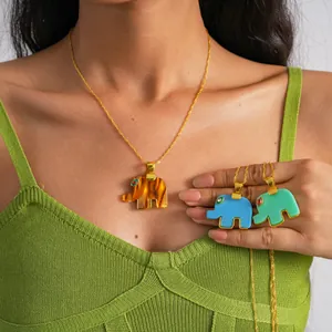 Fashion Resin Elephant Pendant Necklace For Women Gold Plated Alloy Clavicle Chain Personalized Rhinestone Eye Jewelry Gift