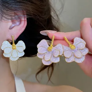 Elegant Alloy Drip Oil Flower Stud Earrings With Silver Earring Post Sweet White Pink Enamel Floral Earrings For Women Daily Jewelry Gift
