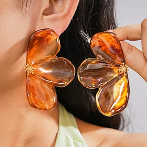 European American Oversized Resin Flower Stud Earrings For Women Romantic Petal Floral Earrings Sweet Beach Vacation Jewelry