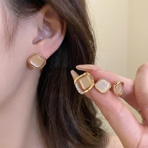French Vintage Cat's Eye Stone Stud Earrings For Women Elegant Alloy Rhinestone Geometric Jewelry With 925 Silver Earring Post