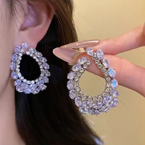 Europese Vintage Koperen Zirconia Traan Oorknopjes Geometrische Zirconia Ingelegde Sieraden Met Zilveren Oorsteker Voor Dames