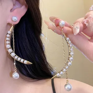 Boucles d'Oreilles Vintage Français Croissant de Lune Perle Artificielle à Gland pour Femmes Alliage Or Tige en Argent Sterling 925 Elégantes