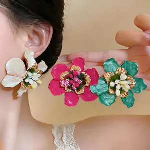 Exquisite heavy industry metallic enamel flower stud earrings with elegant silver needle design