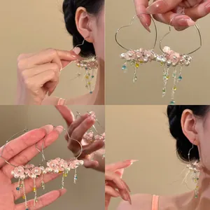 Süße Legierung Künstliche Perle Herz Creolen Für Damen Dopamin Farbe Blume Quaste Ohrringe Nischen Design Schmuck Zubehör