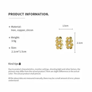 Detailed product specifications of vintage zircon flower earrings with size measurements