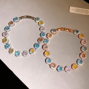 Eleganti bracciali in zirconi multicolori con finiture argento e oro rosa dal design brillante