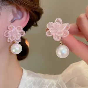 Orecchini a Bottone a Fiore Intrecciato Rosa Con Pendente di Grande Perla Artificiale Orecchini Stile Ragazza Dolce per Donna