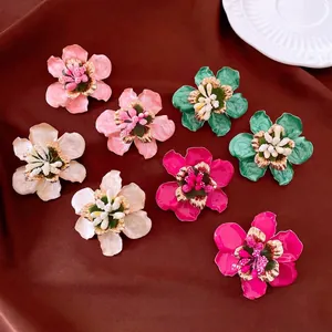 Elegante Emaille-Blumen-Ohrstecker in mehreren lebendigen Farben für Damen Mode