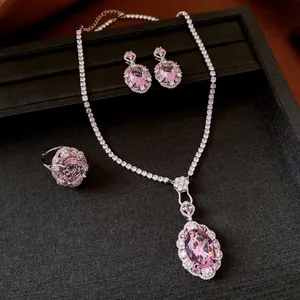 Vintage Zirkonia Schmuckset mit rosa ovalen Kristallen und funkelnder Kette Ring