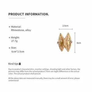 Detailed product information for vintage golden lip earrings with rhinestones and dimensions