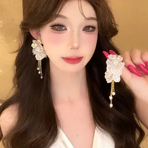 Handmade French Style Elegant Flower Tassel Earrings For Women Artificial Pearl Rhinestone Long Drop Earrings Vacation Jewelry