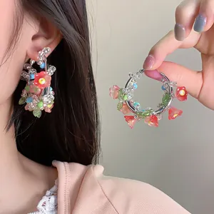 Orecchini a Cerchio con Fiori di Perline Stile Fresco e Dolce Fatti a Mano in Vetro per Donna Perno in Acciaio Gioielli Regalo