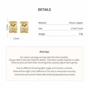 Détails du produit pour boucles d'oreilles vintage avec zircone, taille 1,7 cm par 1,1 cm.