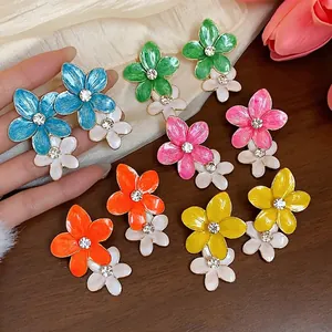 Orecchini a Bottone con Fiori in Smalto Dopamina Dolci Orecchini Floreali alla Moda con Strass per Donna Eleganti Gioielli Estivi