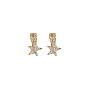 Exquisite goldene Ohrclips in Sternform mit funkelnden weißen Zirkonia Steinen