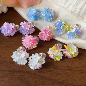 Magnifiques boucles d'oreilles fleurs en perles de verre dopamine dans des tons éclatants