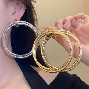 Vintage Wrinkled Round Hoop Earrings For Women Retro Geometric Metal Earrings With Silver Earring Post Light Luxury Jewelry