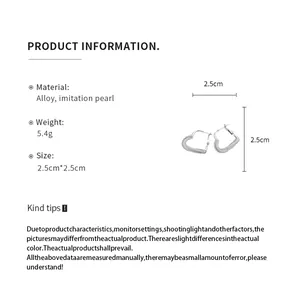 Detailed product information for heart-shaped earrings including material weight and size