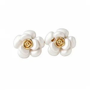 Élégantes boucles d'oreilles fleurs en émail blanc plaquées or 18 carats pour femmes