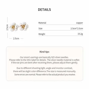 Spécifications détaillées et guide des tailles pour boucles fleurs blanches