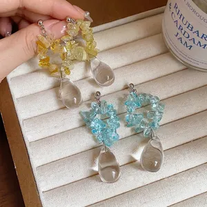 Boucles d'oreilles élégantes en résine irrégulière avec aiguille en argent chic