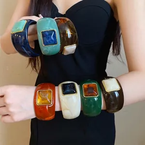Vintage Acrylic Marble Texture Square Bracelet For Women Gold Plated Metal Frame Resin Geometric Bangle Light Luxury ins Jewelry