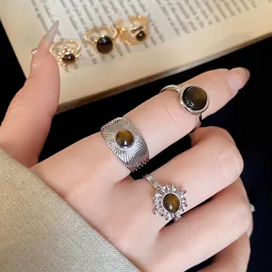 Set di Anelli Aperti Retro Maillard in Lega di Resina Lusso Geometrico Regolabile Anelli per Donna Gioielli