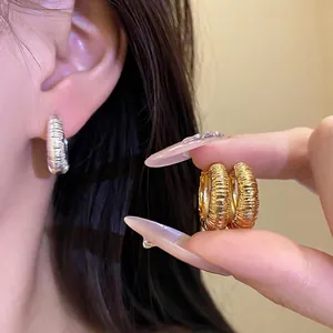 Orecchini a Cerchio Rotondi Vintage in Rame Placcato Oro Argento per Donna Minimalisti alla Moda Gioielli da Pendolare