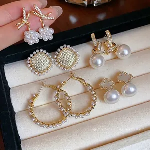 French Elegant Alloy Rhinestone Artificial Pearl Stud Earrings For Women Gold Plated Flower Bowknot Luxury Design Earrings Jewelry Gift