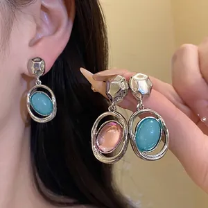 Vintage Acrylic Oval Pendant Earrings Hammered Metal Alloy Silver Earring Post Fashion Jewelry For Women Elegant Gift