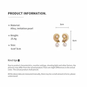Product specification card for seashell pearl drop earrings with dimensions and weight.