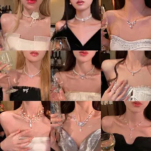 Collier Pendentif en Perle Artificielle et Strass Français Élégant Goutte d'Eau Nœud Camélia Choker Bijoux de Mode pour Femmes