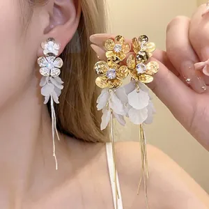 Exquises Boucles d'Oreilles Gland Florales en Cuivre Zirconia Résine Avec Tige en Argent Pour Femmes Bijoux de Mode Luxe Léger