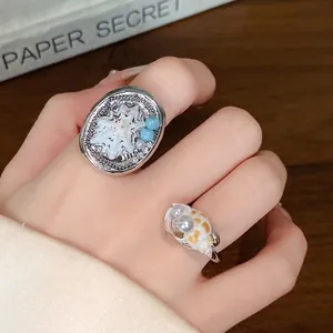 Anello Aperto in Lega Placcato Argento Con Conchiglia e Perla Artificiale Design Minimalista Regolabile Gioielli da Dito per Donna