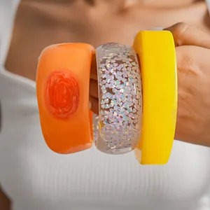 European Resin Geometric Irregular Bangle For Women Vibrant Dopamine Style Glitter Marbled Resin Hand Jewelry Fashion Accessories