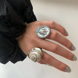 Geometric Artificial Pearl Ring For Women Minimalist Alloy Rhinestone Open Sea Shell Conch Design Index Finger Ring Fashion Jewelry Accessory