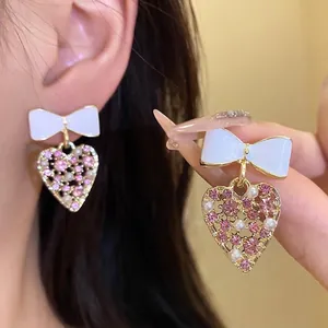 Vintage Legierung Bogen Herz Ohrstecker Mit Silber Ohrringpfosten Rosa Strass Weiße Künstliche Perle Emaille Damen Schmuck