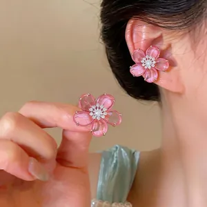 Koreanisch Süß Zirkonia Blume Ohrknochen-Clip Kupfer 925 Sterlingsilber Ohrstecker-Stift Rosa Ohne Ohrloch Mode Schmuck Für Damen