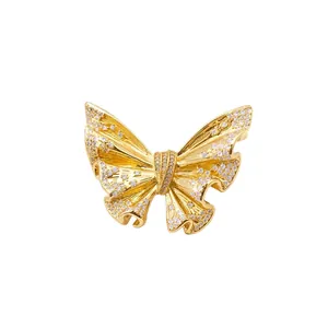 Elegant 18k gold plated butterfly brooch with sparkling crystals in vintage style