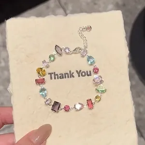 Bracelet en Cuivre avec Zirconia Coloré Dopamine pour Femmes Mode Haut de Gamme Géométrique Incrusté Bijoux Tendance Chaîne de Main