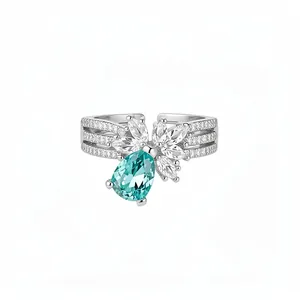 Bague ouverte élégante à trois couches avec zircon bleu poire et pierres marquises claires