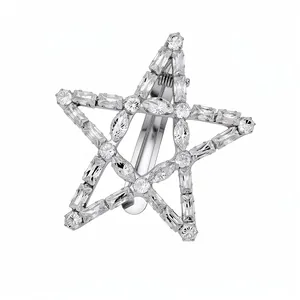 Elegante fermaglio per capelli a forma di stella con zirconi cubici scintillanti