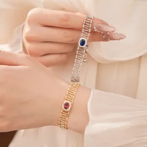 Elegante pulsera calada estilo palacio con circón ovalado en acabados oro y plata