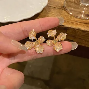 Handmade elegant gold plated glass flower stud earrings with silver needles for women