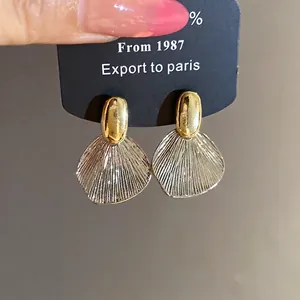 Boucles d'oreilles pendantes vintage en éventail avec aiguilles en argent et or
