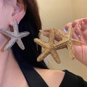European Retro Starfish Stud Earrings For Women Holiday Style Alloy Gold Silver Plated Textured Wrinkle Sea Star Earrings