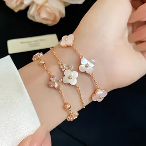 Sweet Cherry Blossom Pink Mother of Pearl Flower Bracelet For Women Rose Gold Copper Chain Rhinestone Inlaid Vacation Jewelry